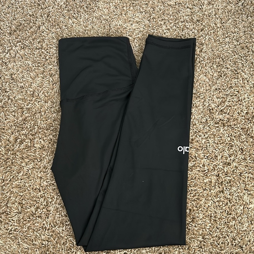 ALO high waisted black leggings. NEVER WORN